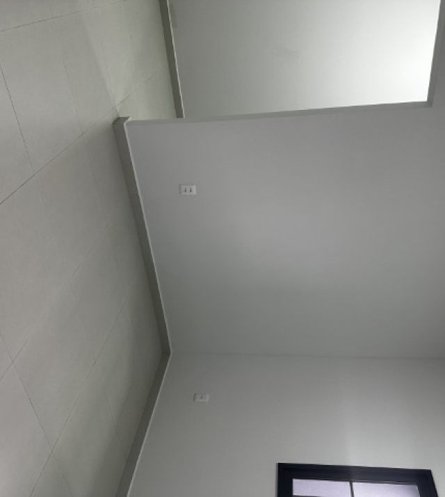 C3818 21.JPG